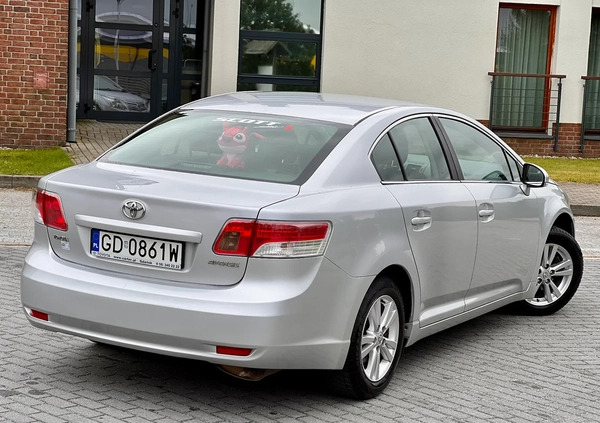 Toyota Avensis cena 26999 przebieg: 214299, rok produkcji 2009 z Darłowo małe 277